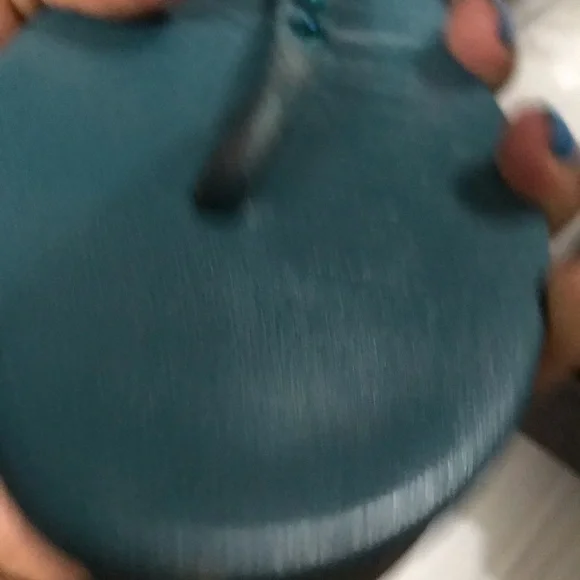 Gucci t-strap sandals - Picture 3 of 12